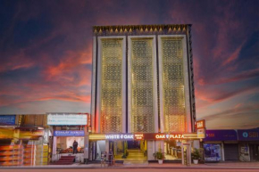 The Oak Plaza With Luxurious Restaurant & Parking